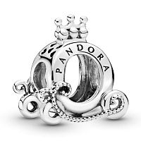 Карета с логотипом Pandora